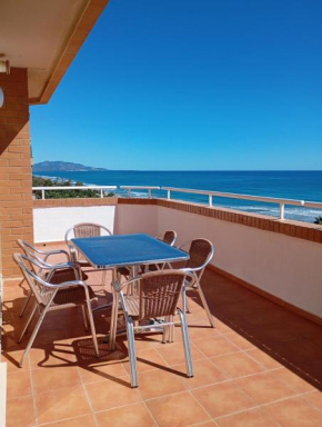 Apartamentos Danesp-Playa de les Amplaries Marina Dor- Frontales al Mar